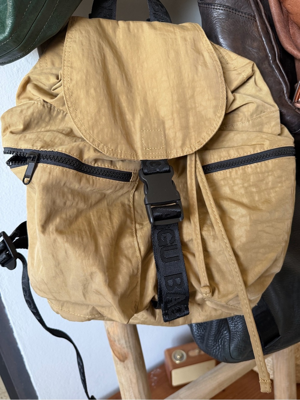 Khaki baggu sport backpack - Picture 2 of 4